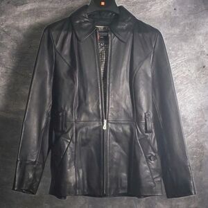 Wilsons Premium Leather jacket women’s size medium M med jacket li…